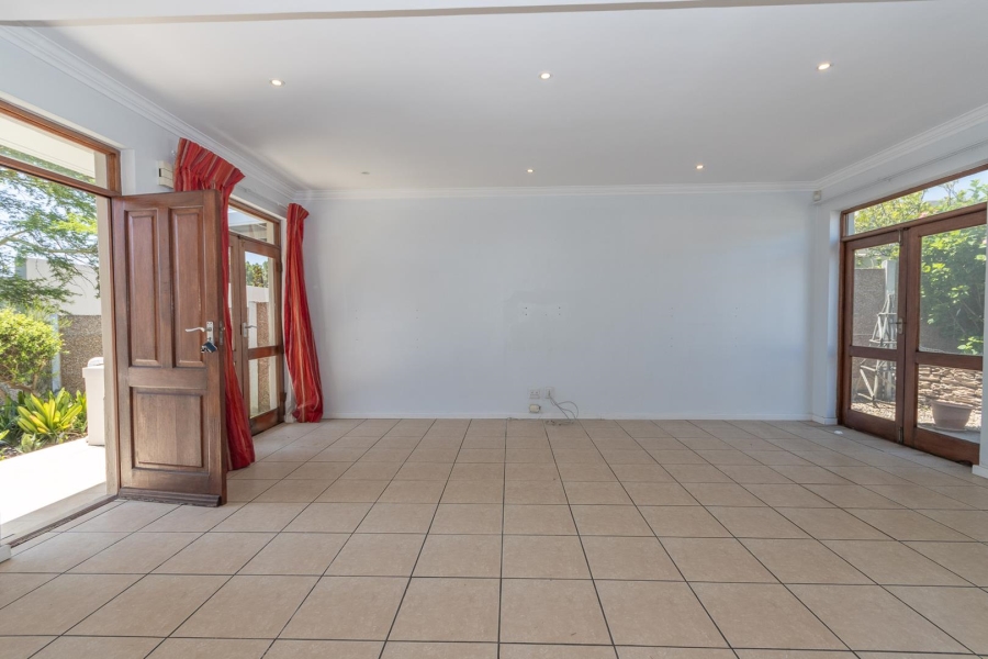 3 Bedroom Property for Sale in Royal Ascot Western Cape